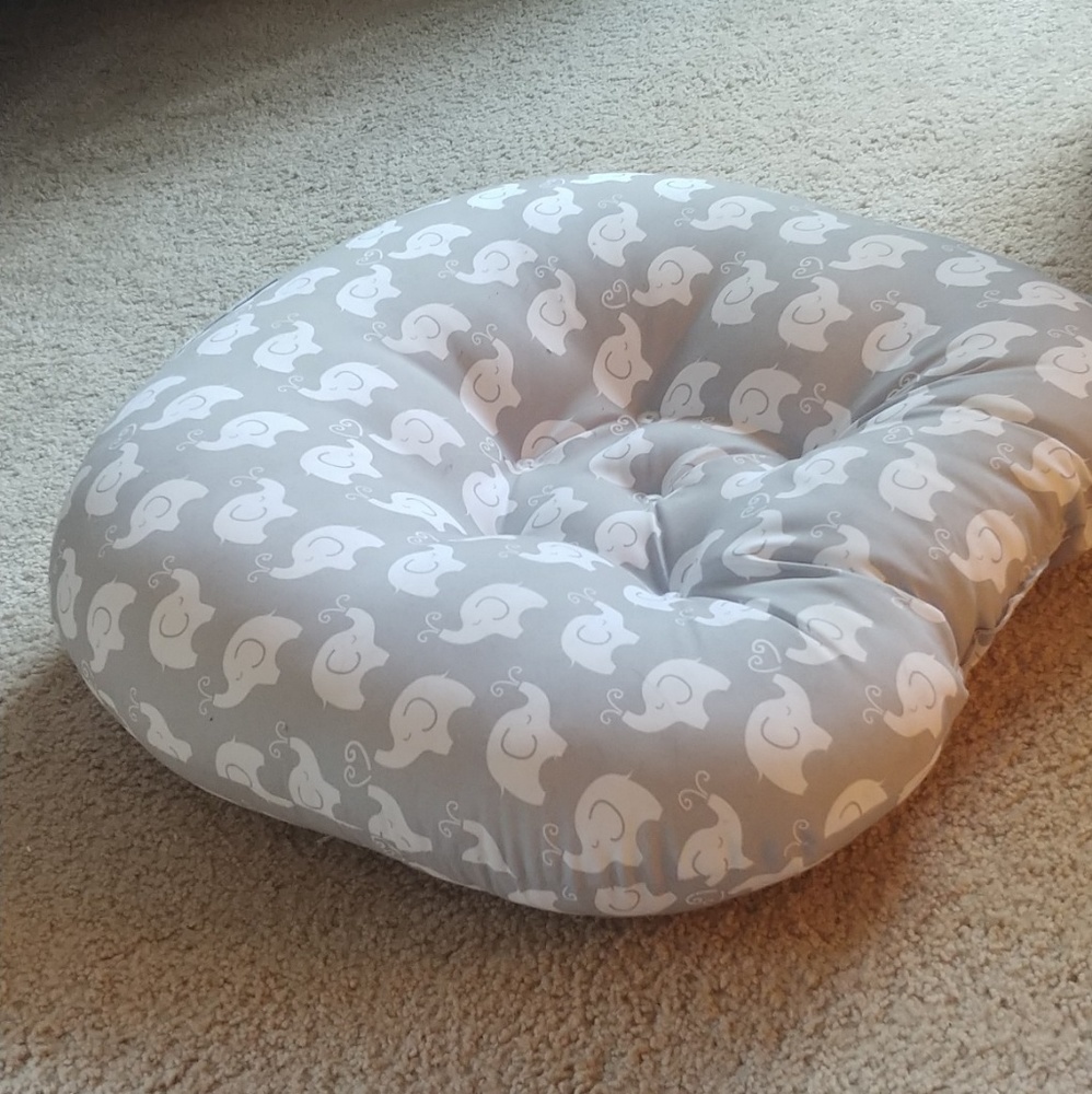 Newborn lounger